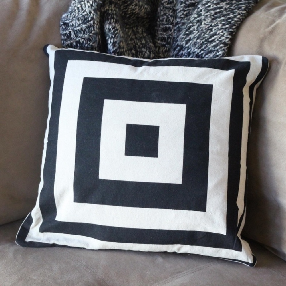 Geometric Pillow Covers